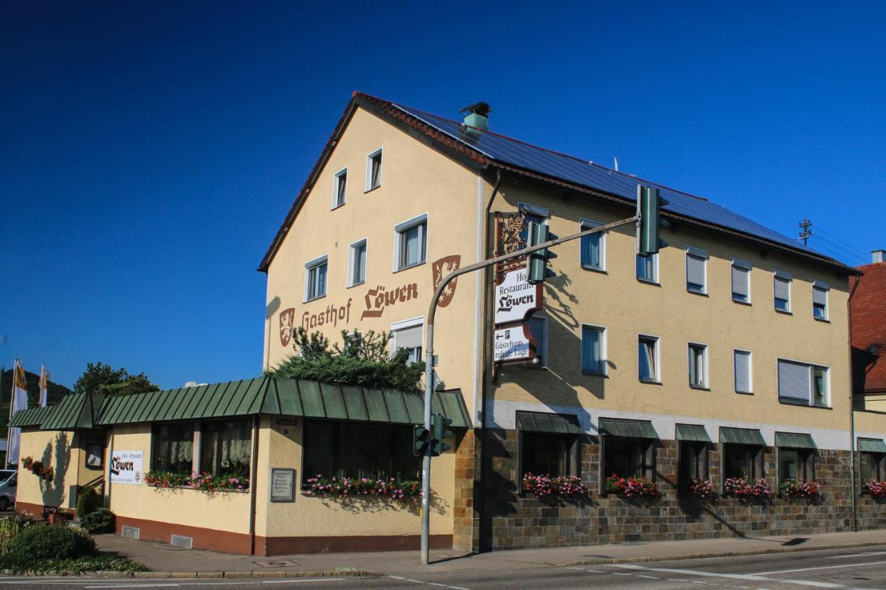 Hotel-Restaurant Und Gaestehaus Loewen Süßen エクステリア 写真