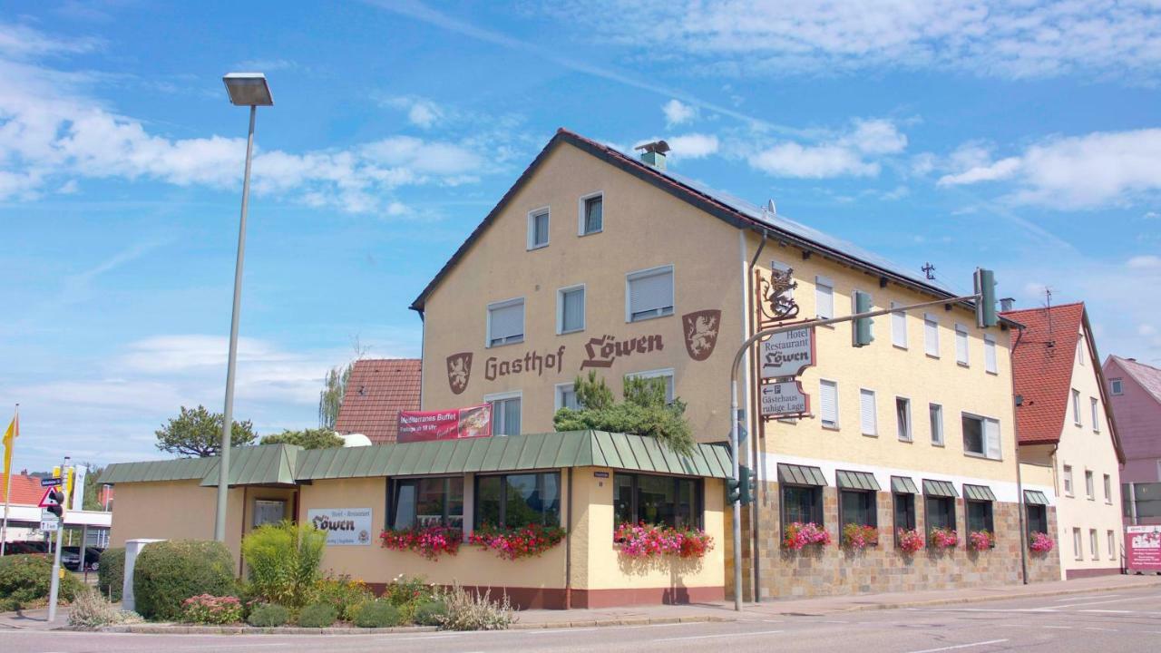 Hotel-Restaurant Und Gaestehaus Loewen Süßen エクステリア 写真
